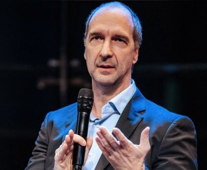 PÉTER OSZKÓ, DR.